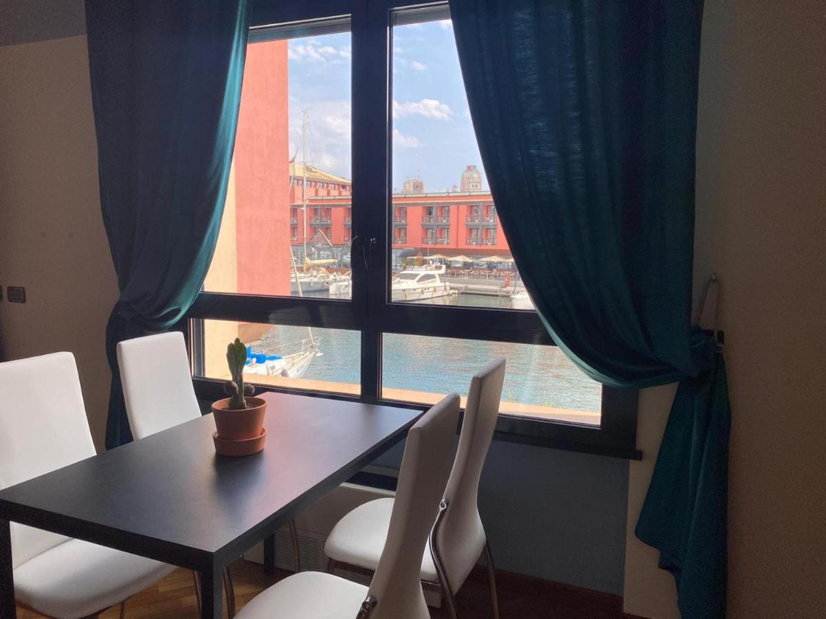 Le Finestre Sull'Acquario Apartment Genoa Exterior photo